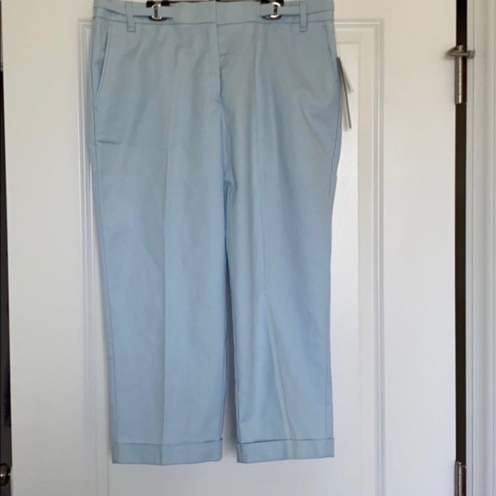 NWT Zac and Rachel slim crop capris 12